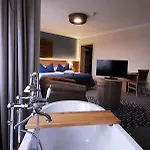 A Gere And Wine Otel