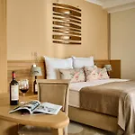 A Gere And Wine Hotell