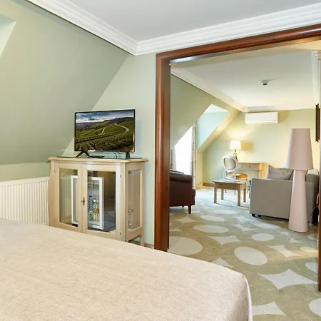 A Gere And Wine Hotel Villany