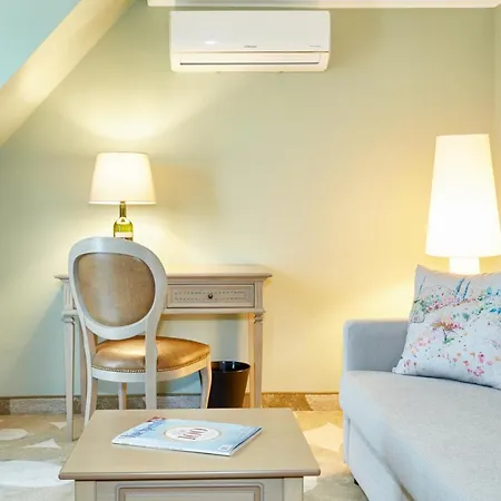 A Gere And Wine Hotel 4*