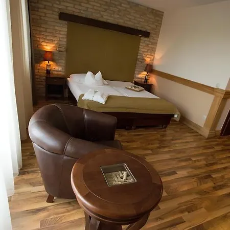 A Gere And Wine Villany