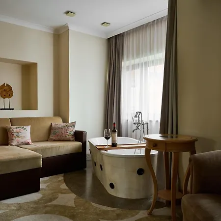A Gere And Wine Hotel 4*