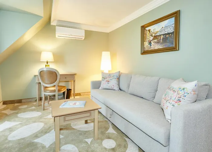 A Gere And Wine Hotel 4*