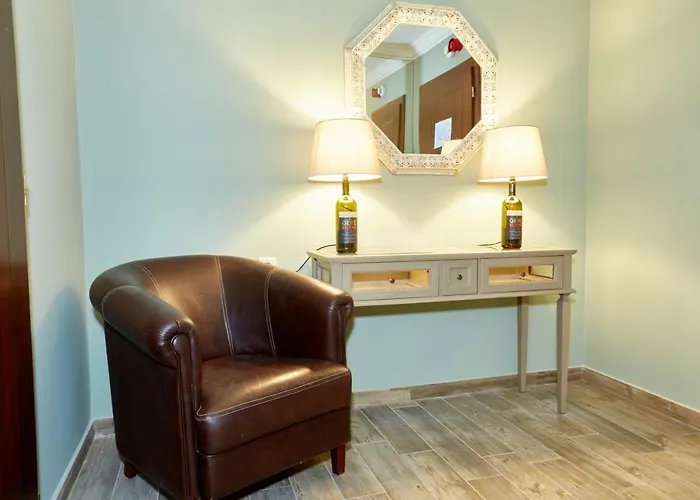 A Gere And Wine Hotel