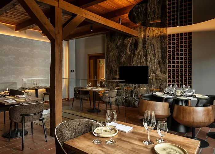 A Gere And Wine Hotel