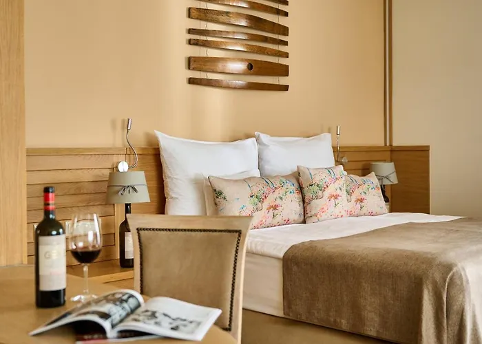 A Gere And Wine Hotel