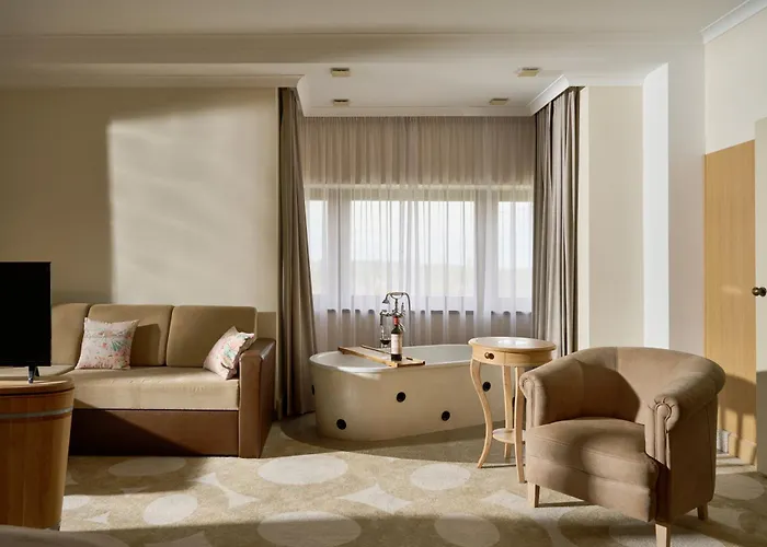 A Gere And Wine Hotel
