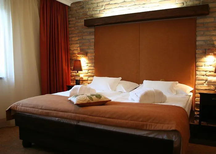 A Gere And Wine Hotel